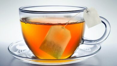 صورة ما تأثير تناول الشاي بعد الطعام مباشرة على صحتك؟