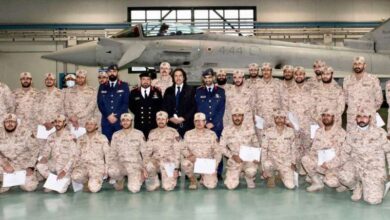 صورة حصول 30 ضابطا كويتياً مبتعثاً للدراسة إيطاليا على شهادات تأهيل للعمل على طائرات اليوروفايتر