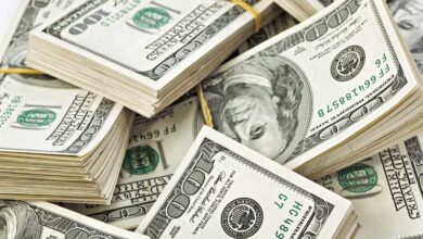 صورة الدولار يهوي.. والمستثمرون ينتظرون «بشغف» قرار سعر الفائدة من«المركزي الأمريكي»